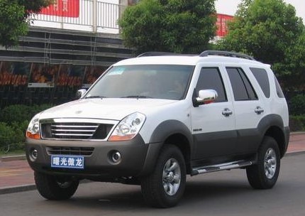 黃海汽車 傲龍CUV DD6480A 2.4手動豪華型 四驅(qū) 2006款