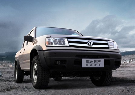 鄭州日產(chǎn) 銳騏皮卡 4WD ZD25柴油豪華型 國(guó)Ⅲ 2009款