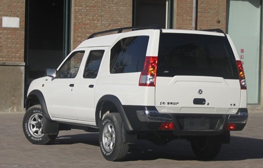 鄭州日產(chǎn) 銳騏多功能商用車 2WD ZD30柴油標(biāo)準(zhǔn)型 國Ⅲ 2010款