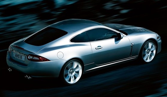 捷豹XKR 5.0L V8機械增壓硬頂跑車 2009款