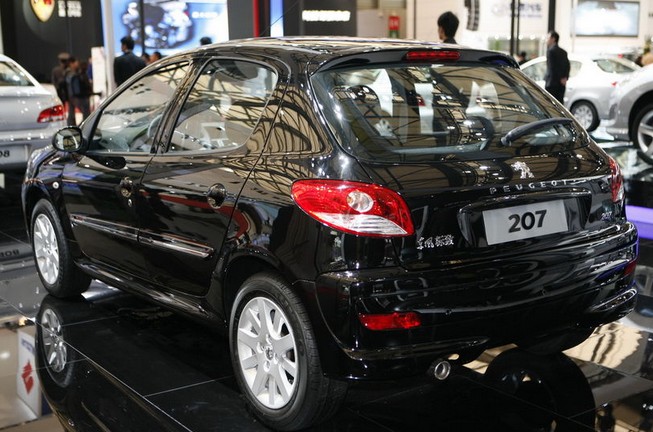 標(biāo)致207兩廂 1.6L 自動 馭樂版 2011款