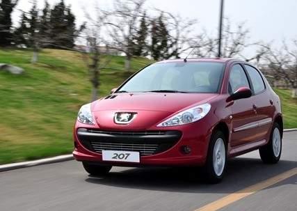 東風(fēng)標(biāo)致207兩廂 2013款 Cross1.6L 手動馭樂版