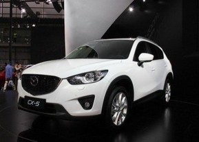 2013款馬自達CX-52.0L 自動四驅(qū)精英版